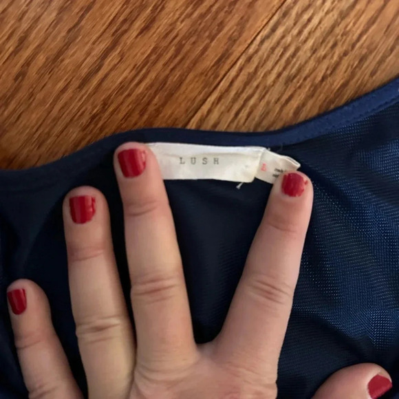 Lush Dress - Picture 3 of 3